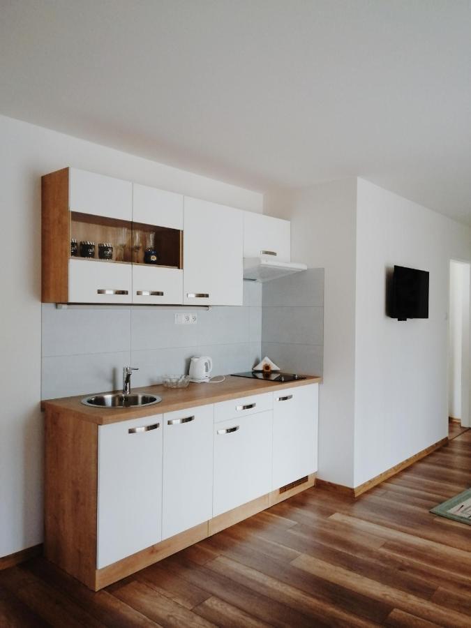 Apartman Pri Parku Sered' Exterior photo
